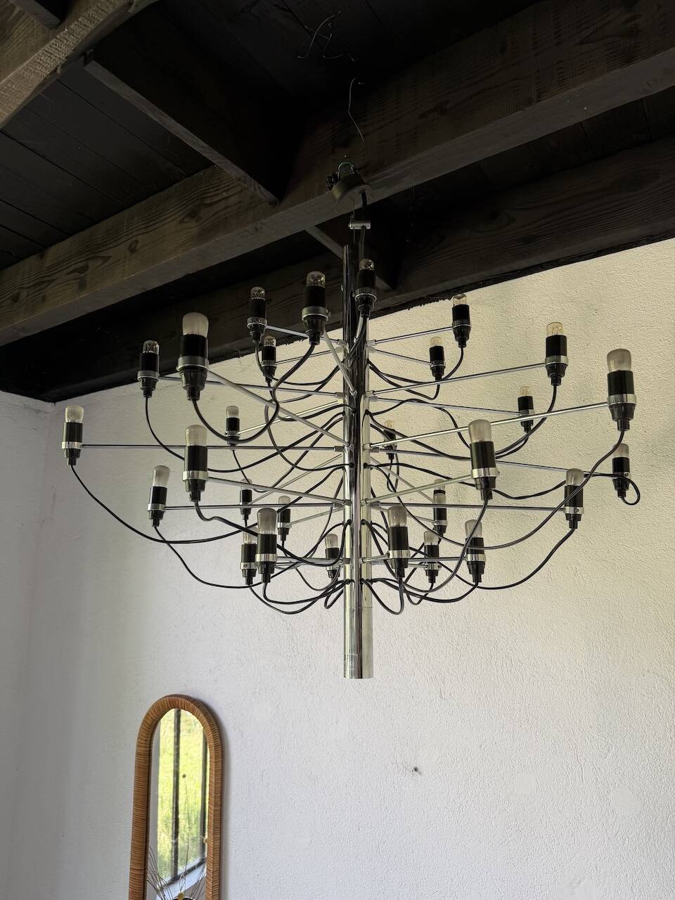 Lustre suspension Gino Sarfatti for Arteluce 30 lights model 2097 from the 1960s.