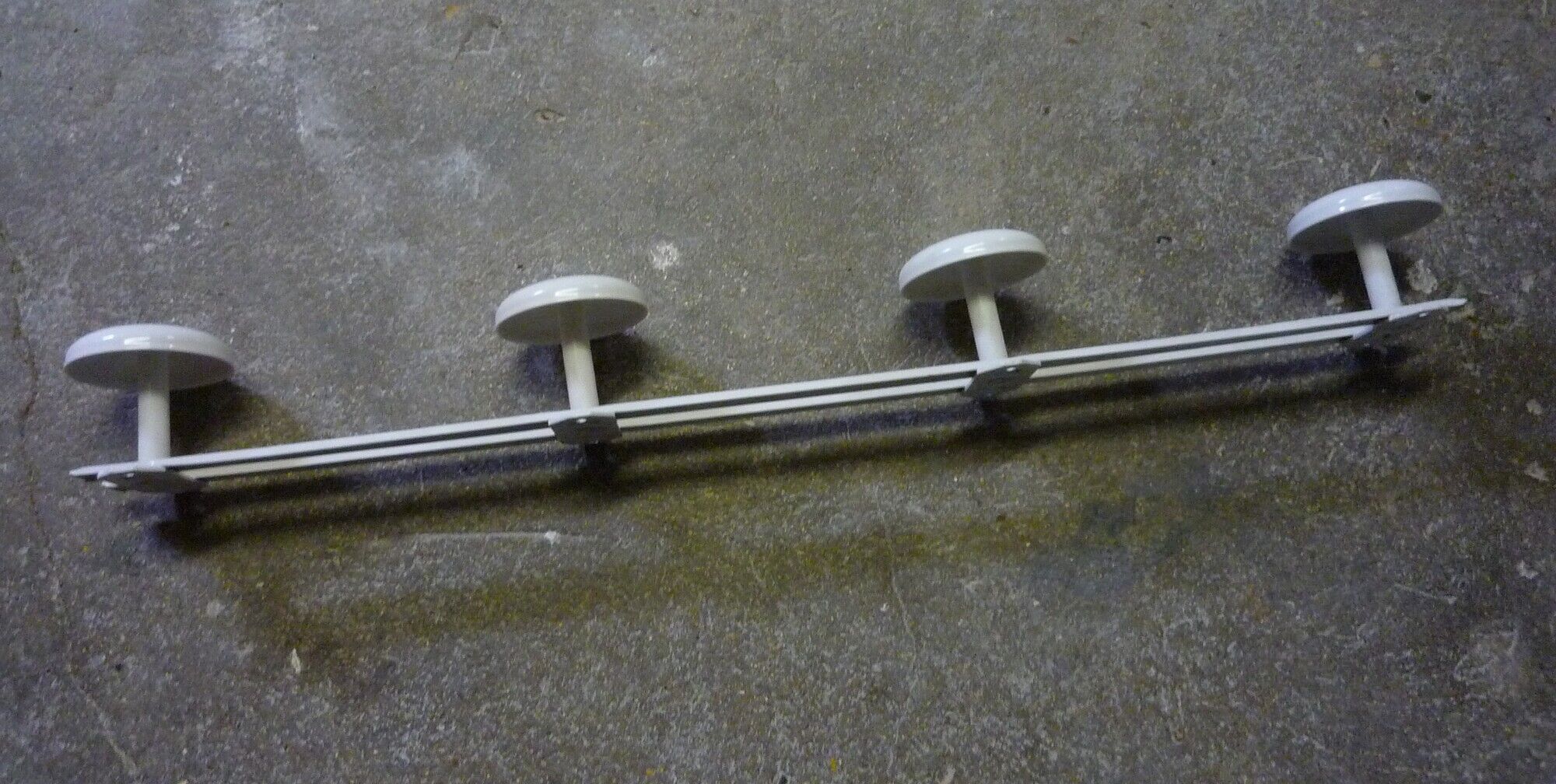 White lacquered metal hook, 4 hooks, industrial style