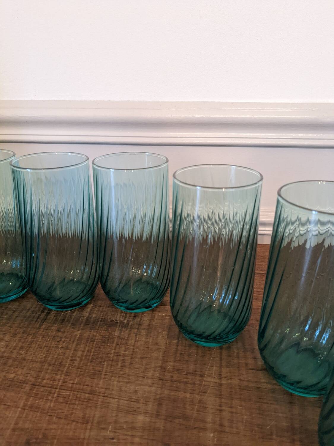 9 orangeade glasses