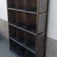 Etagère en métal - 12 cases