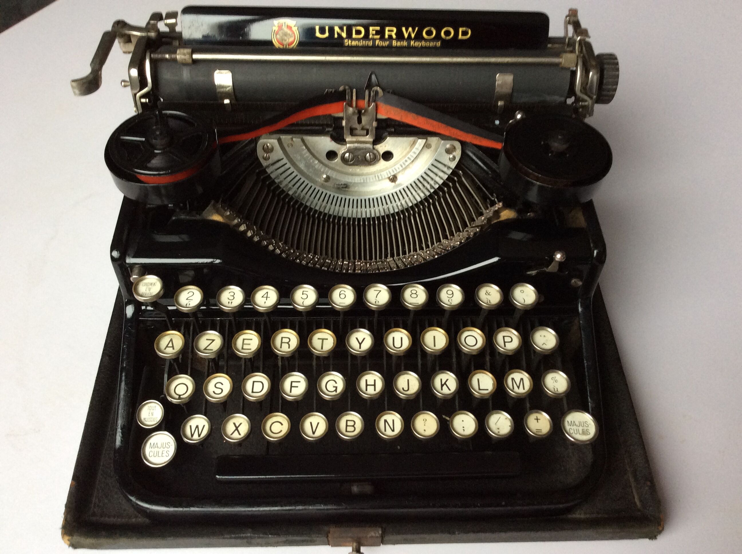Old-typewriter Underwood portable