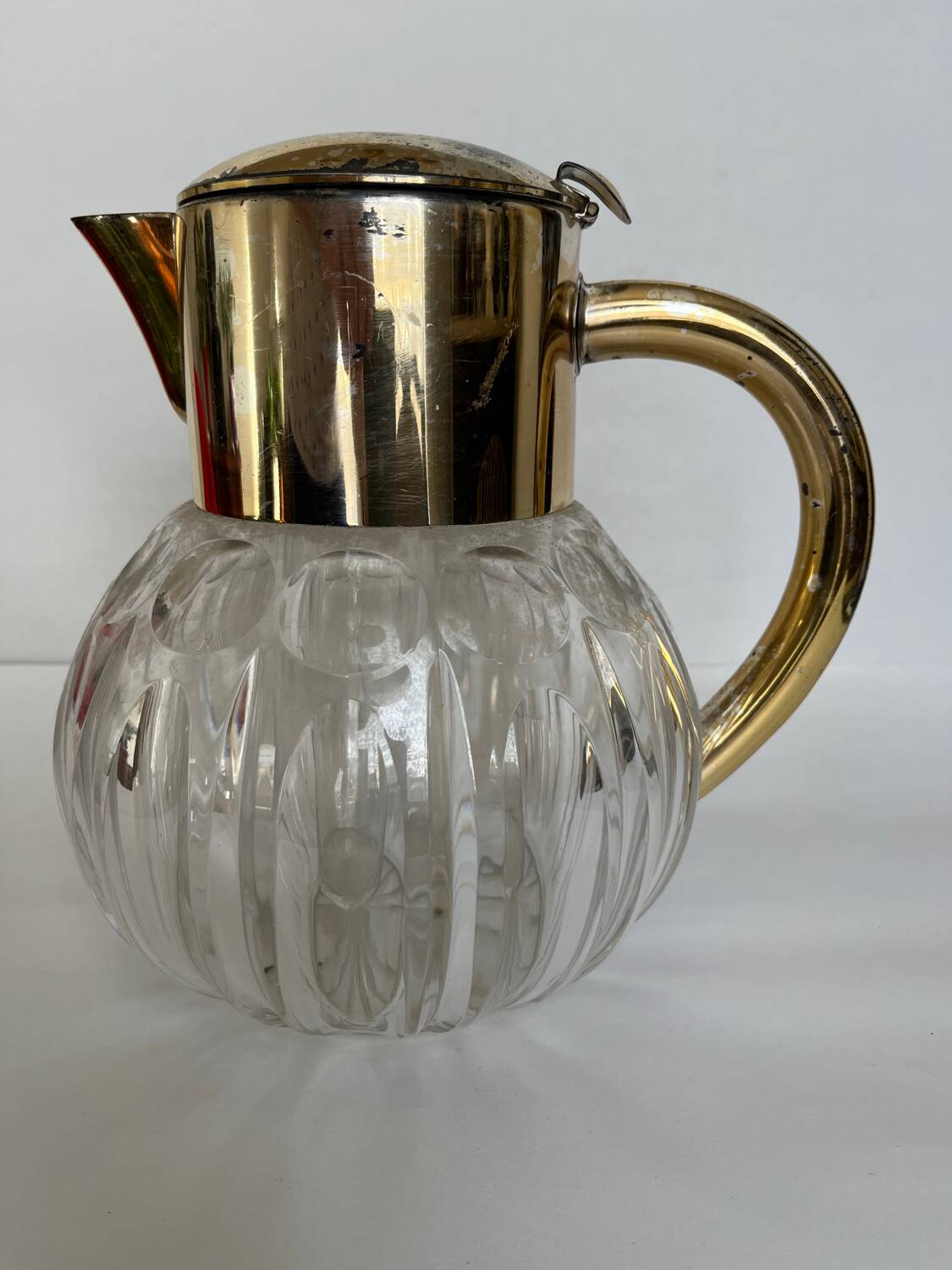 Cut crystal cooling pitcher