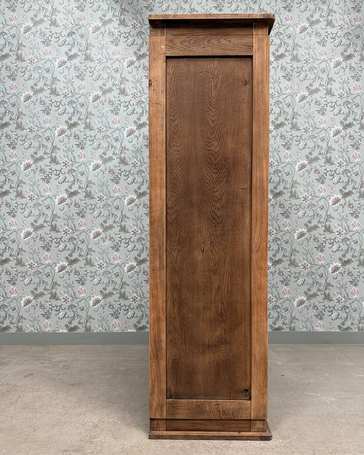 Parisian wardrobe (renovated)