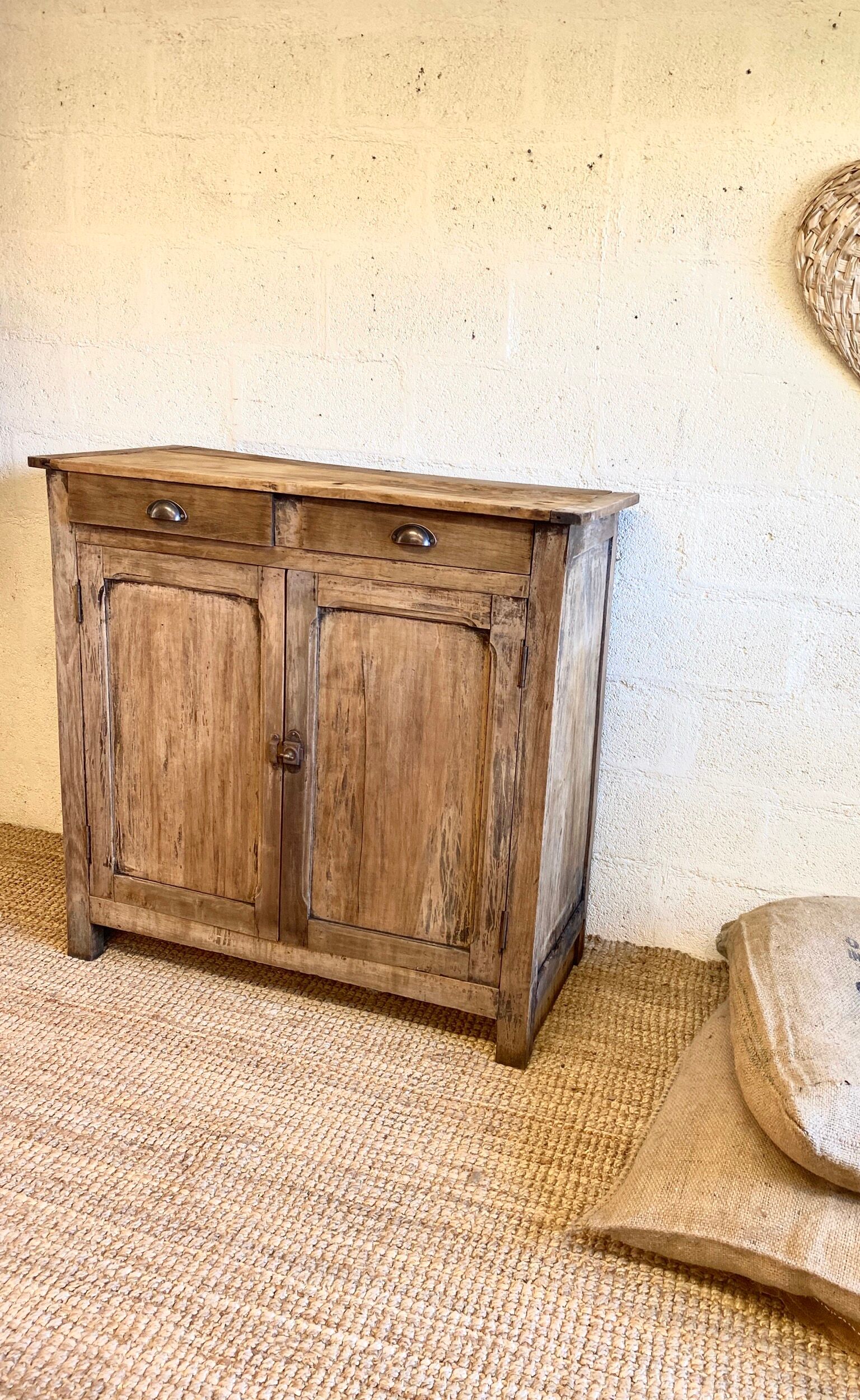 Parisian raw wood buffet