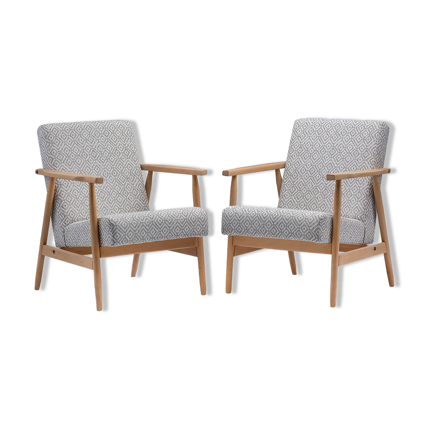 Pair of B-7727 armchairs from the 1970s.