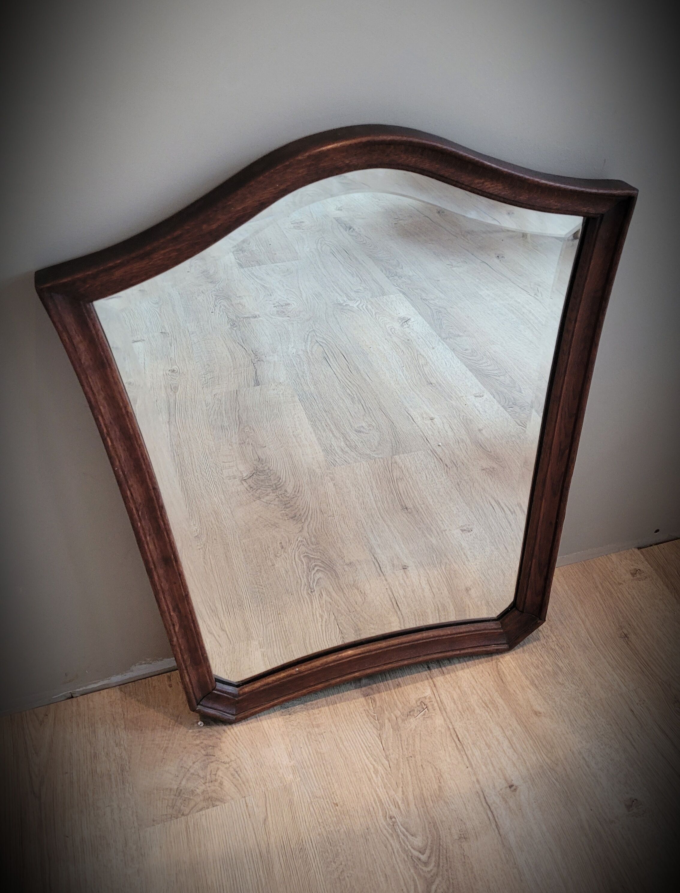 Trapezoid wood mirror 58x73