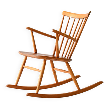 Scandinavian rocking chair 1950s/60s in beech and teak