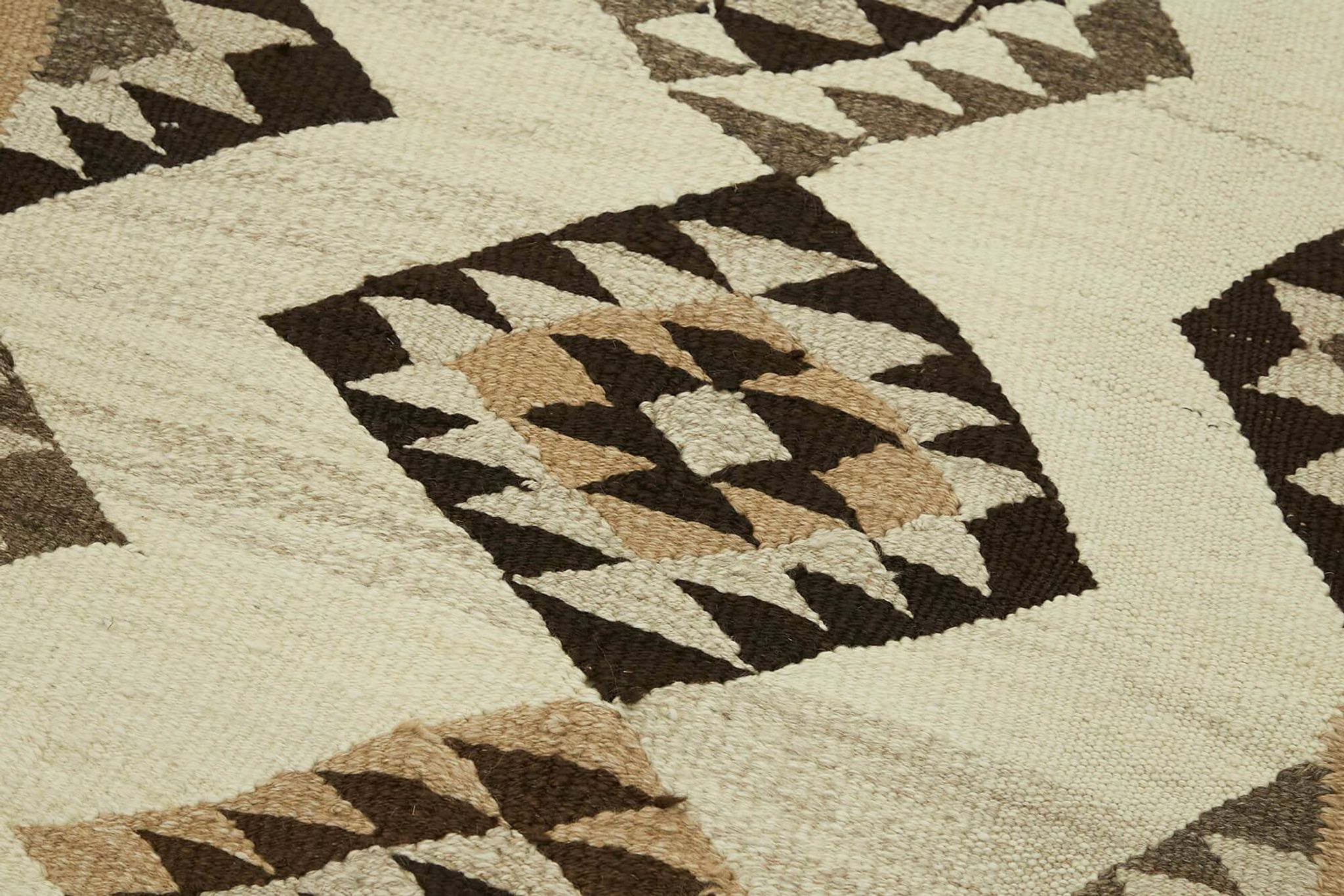 Turkish Handwoven Vintage Herki Kilim 87 cm x 334 cm