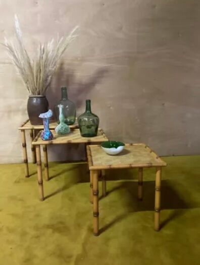 Bamboo trundle table