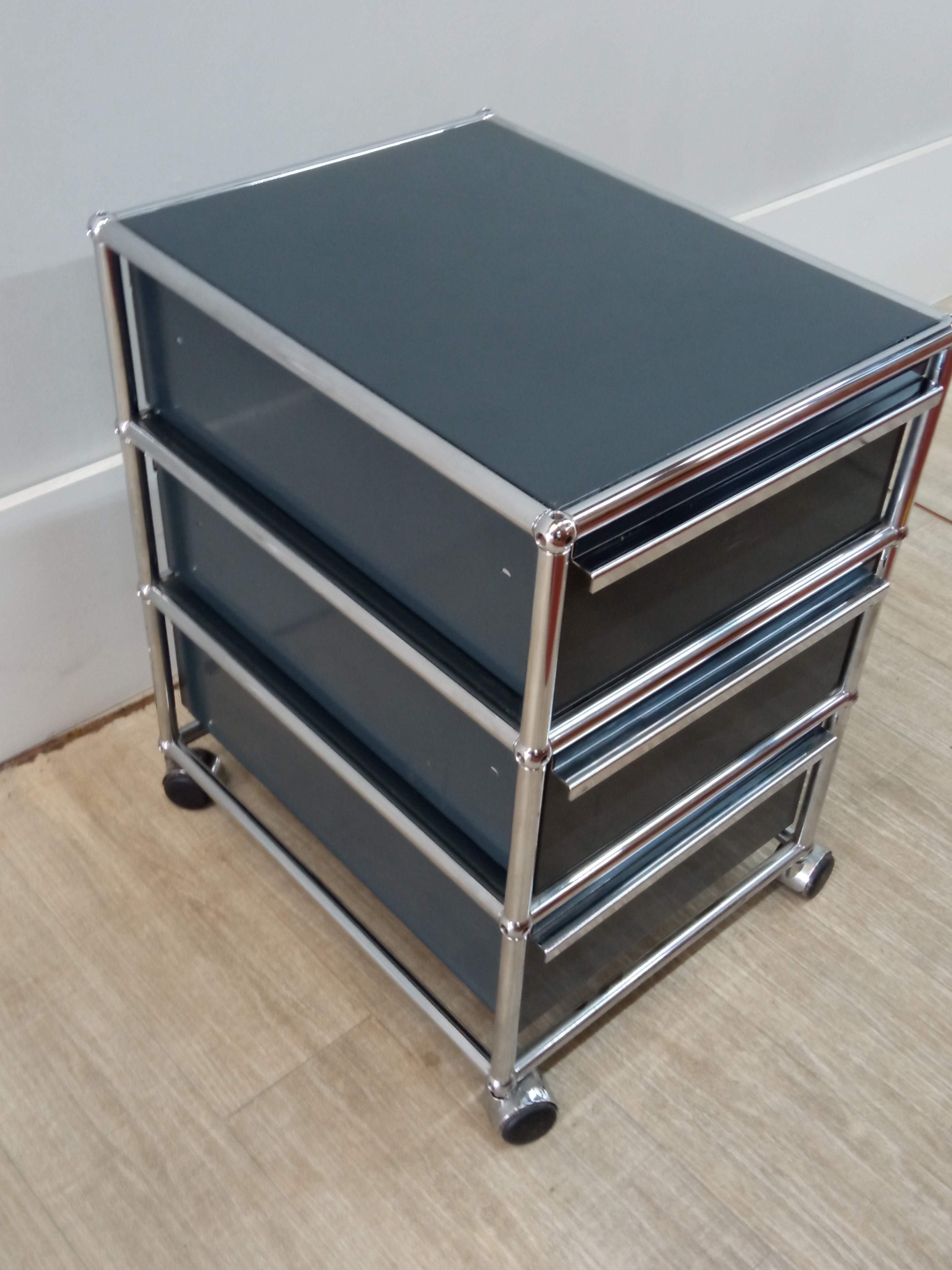 USM drawer cabinet