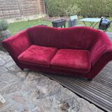 Red divan