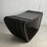 Banc ou table basse à lattes en bois ondulé et courbé, style néerlandais post-moderne, années 1970