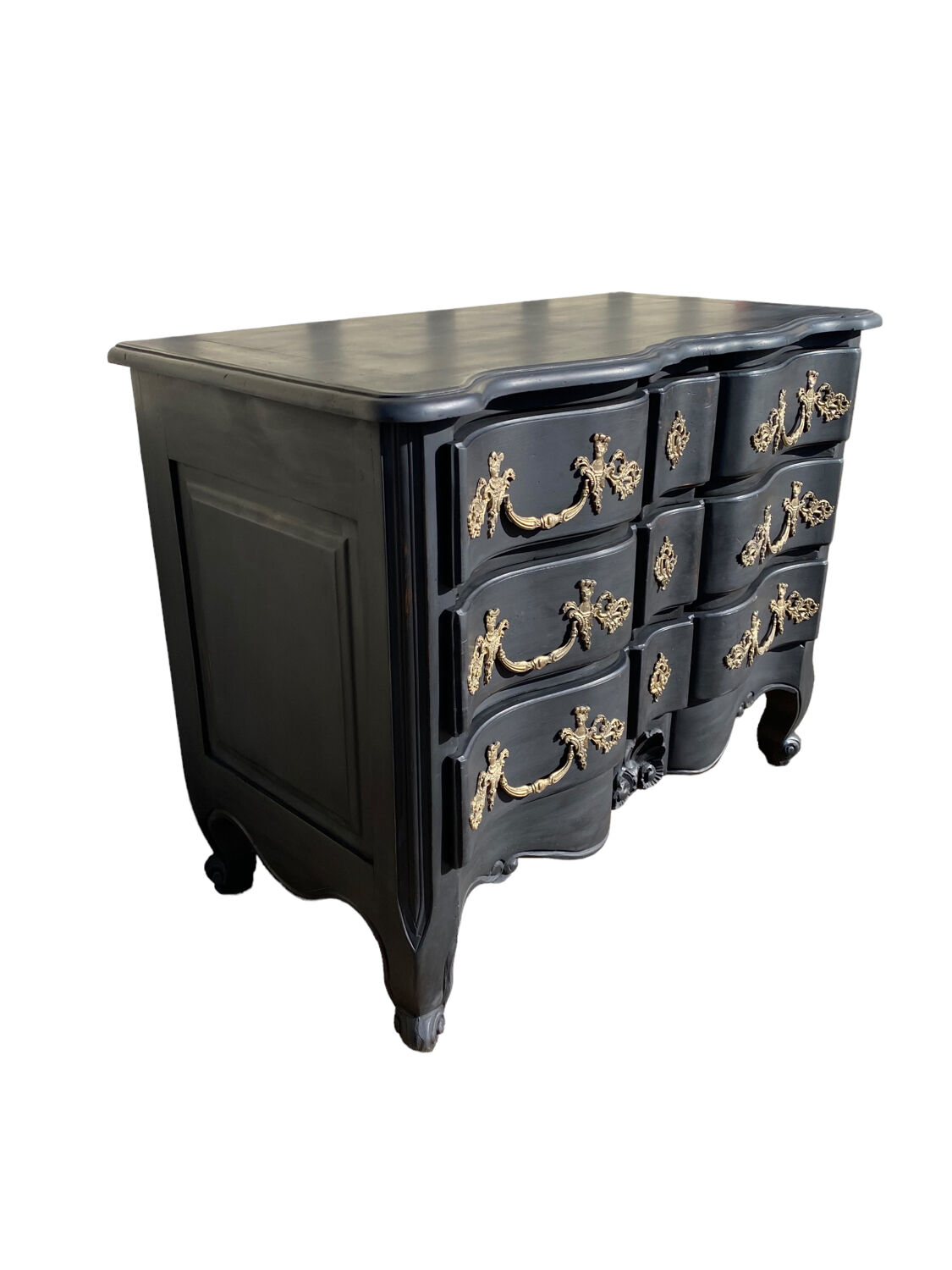Black and brass chest of drawers