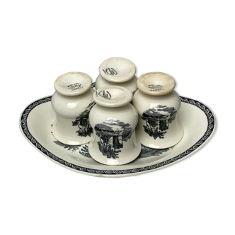 4 coquetiers Wedgwood modèle "Lugano" et un ravier assorti