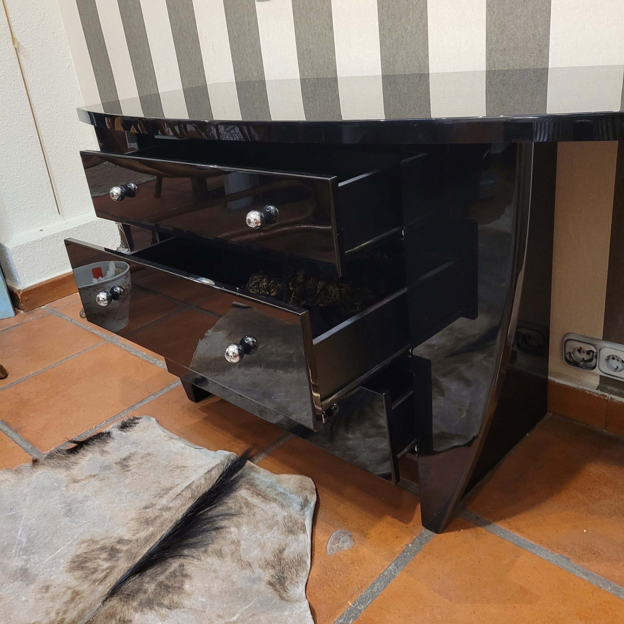 Lacquered wooden chest of drawers, David Lange, Mid-century, 1970s – France