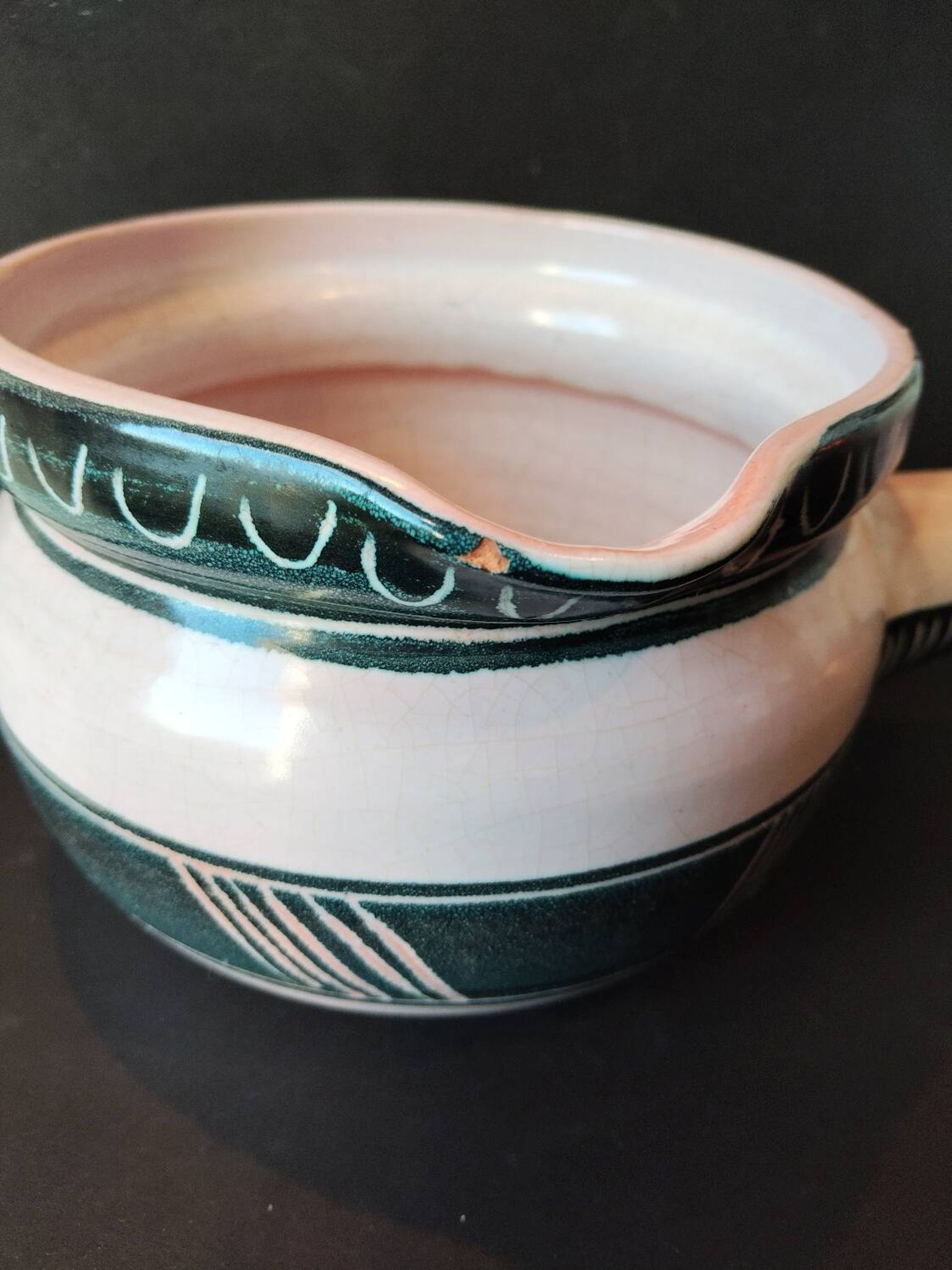 French artisan ceramics – decorative pan in Capron style – year