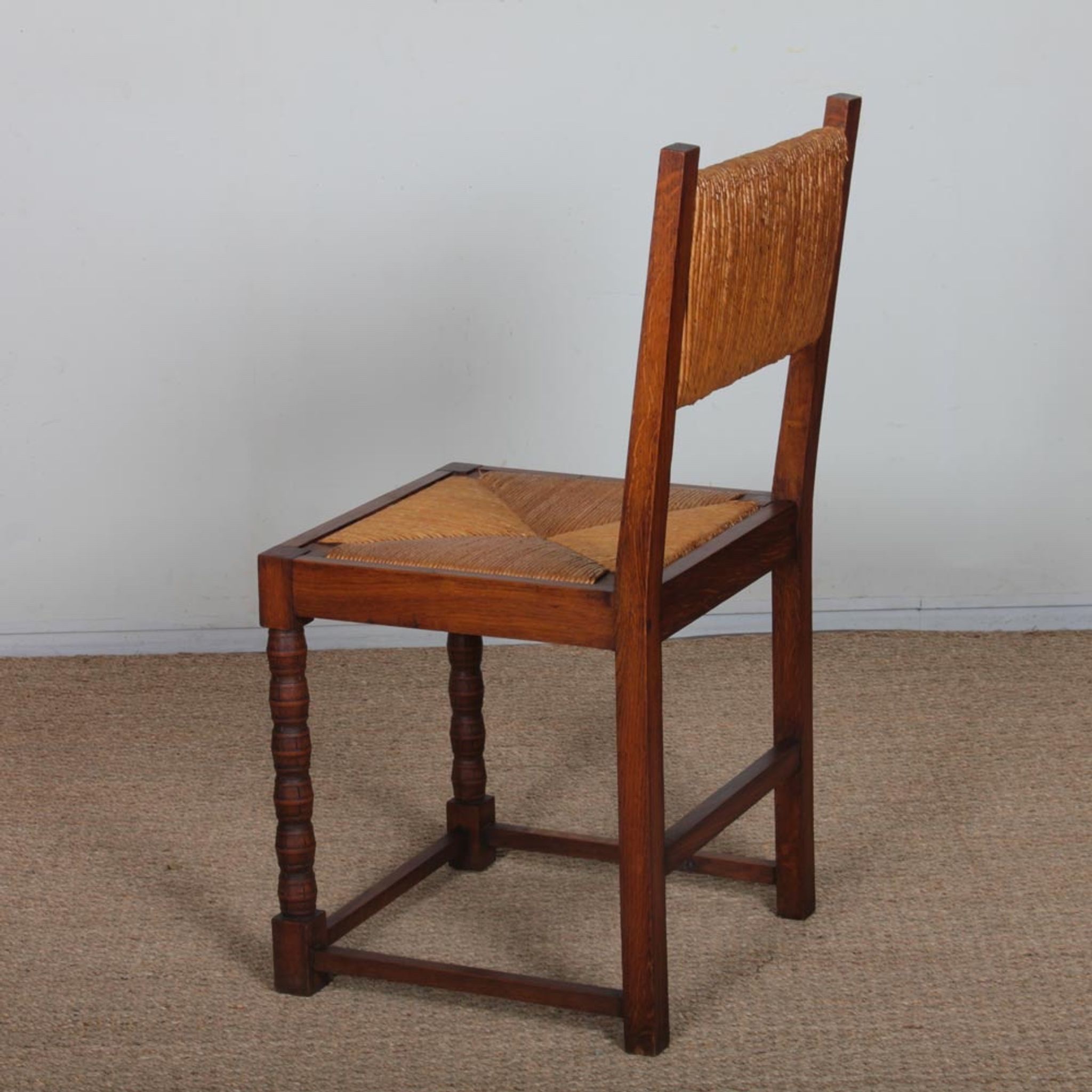Set of 6 straw-seated solid wood chairs, French craftsmanship, 1950.