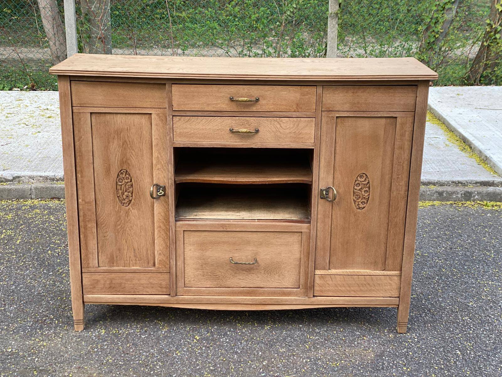Renovated vintage Art Deco Parisian buffet in wood, 1940, 144cm.