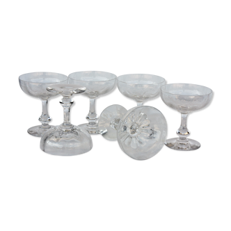 Série de 6 coupes à champagne en cristal de Saint Louis modèle Massenet gravure Cléo