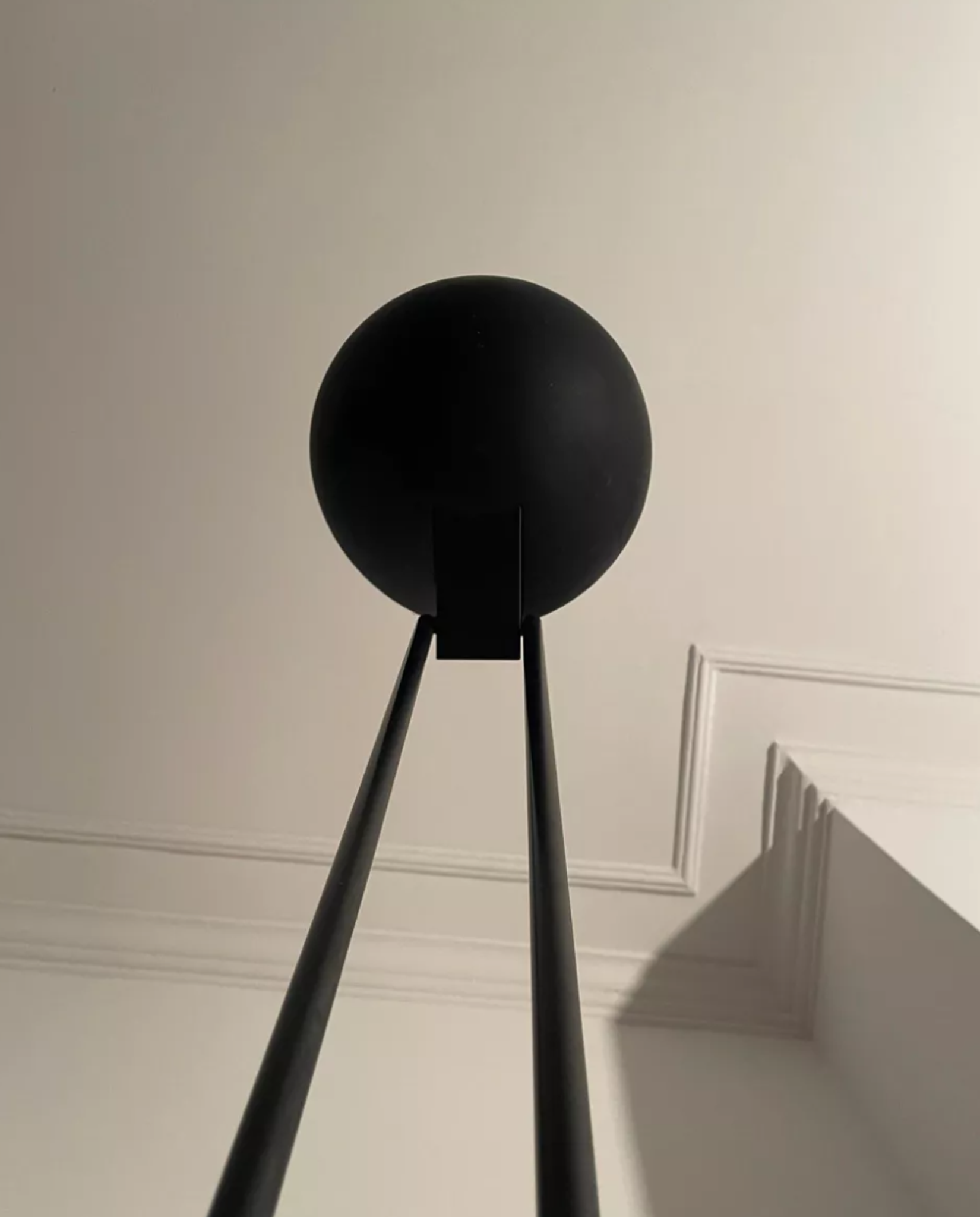 Adjustable modernist floor lamp black lacquered metal Italian 80s