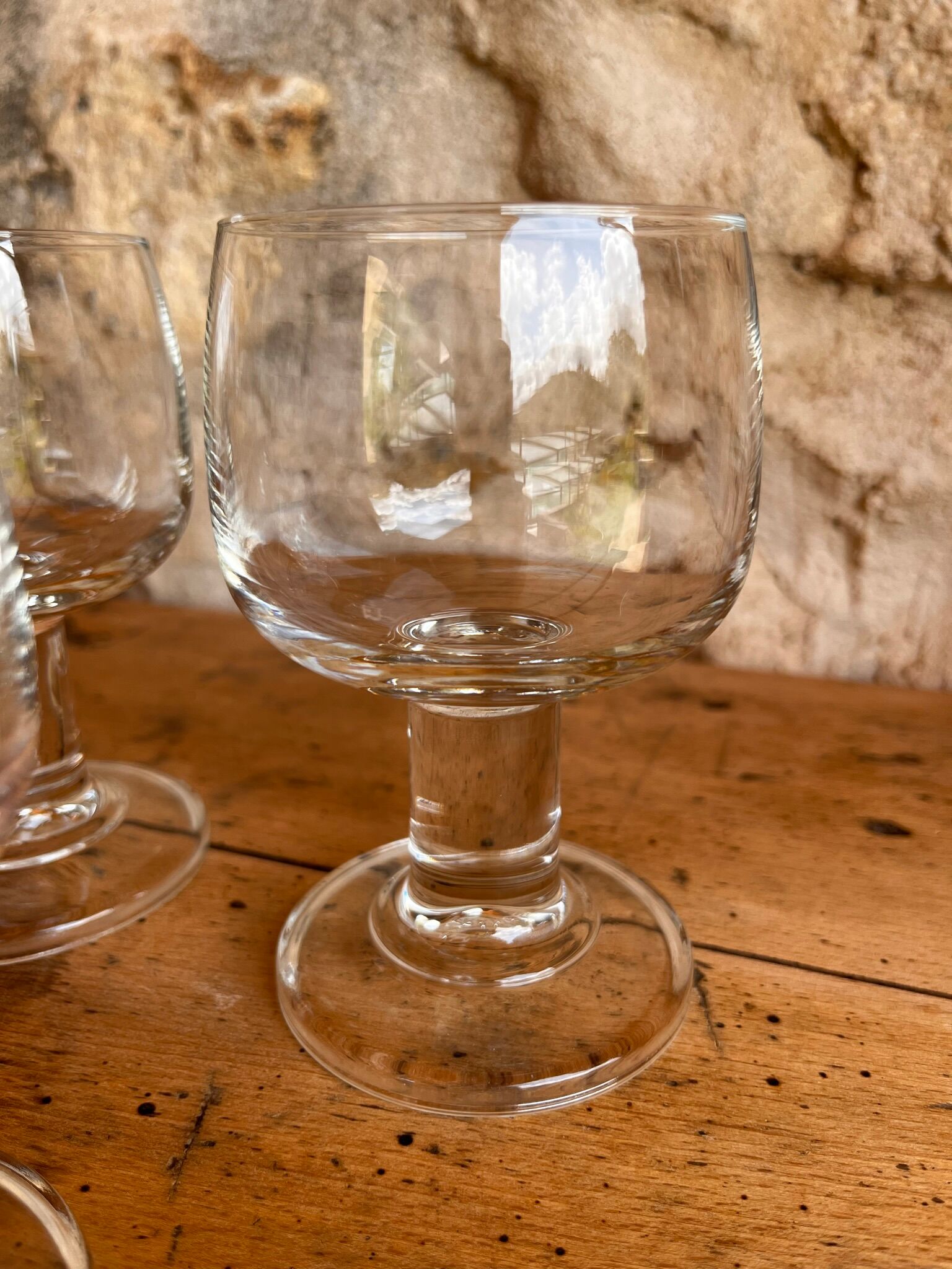 Set of 6 thick stemmed glasses