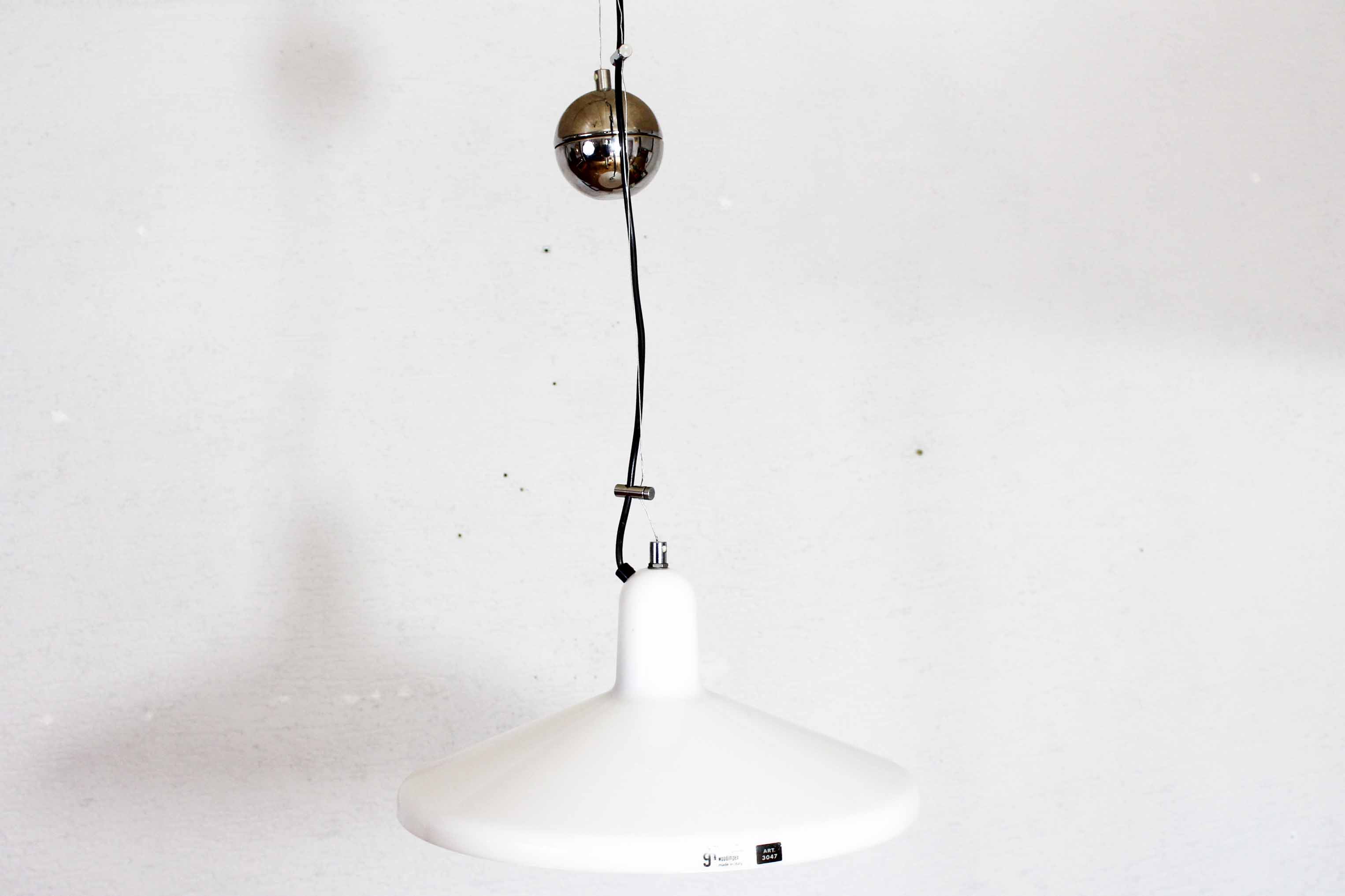 Guzzini pendant lamp by Alfredo Häberli