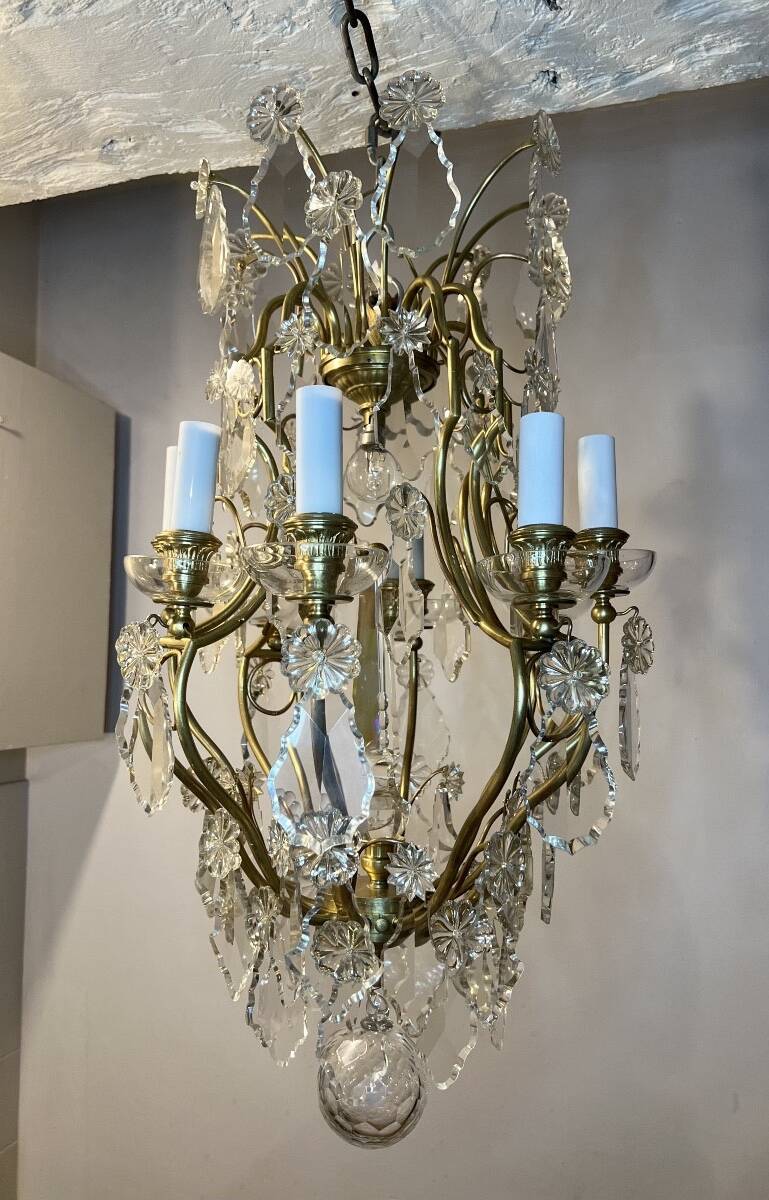 Crystal pendant chandelier