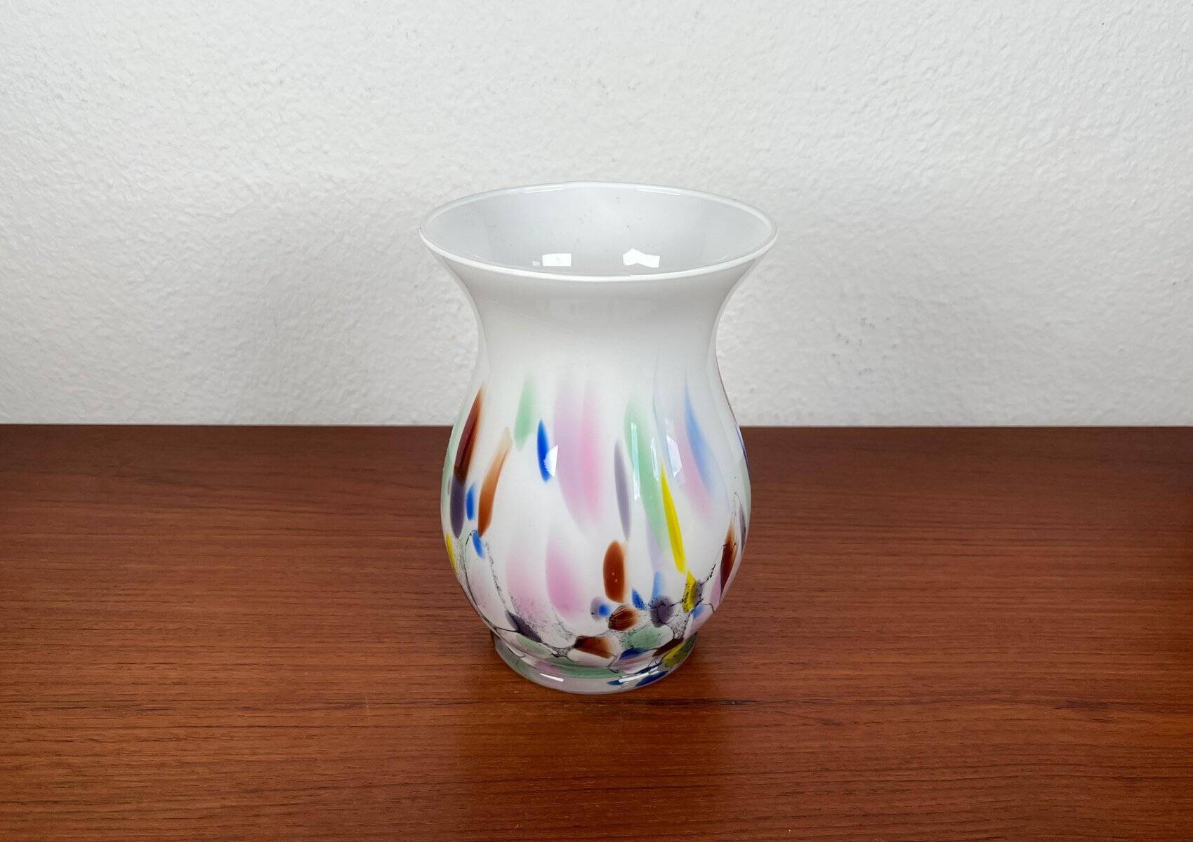 Postmodern glass vase by Hans Jürgen Richartz for the Richartz art collection, 1980s.
