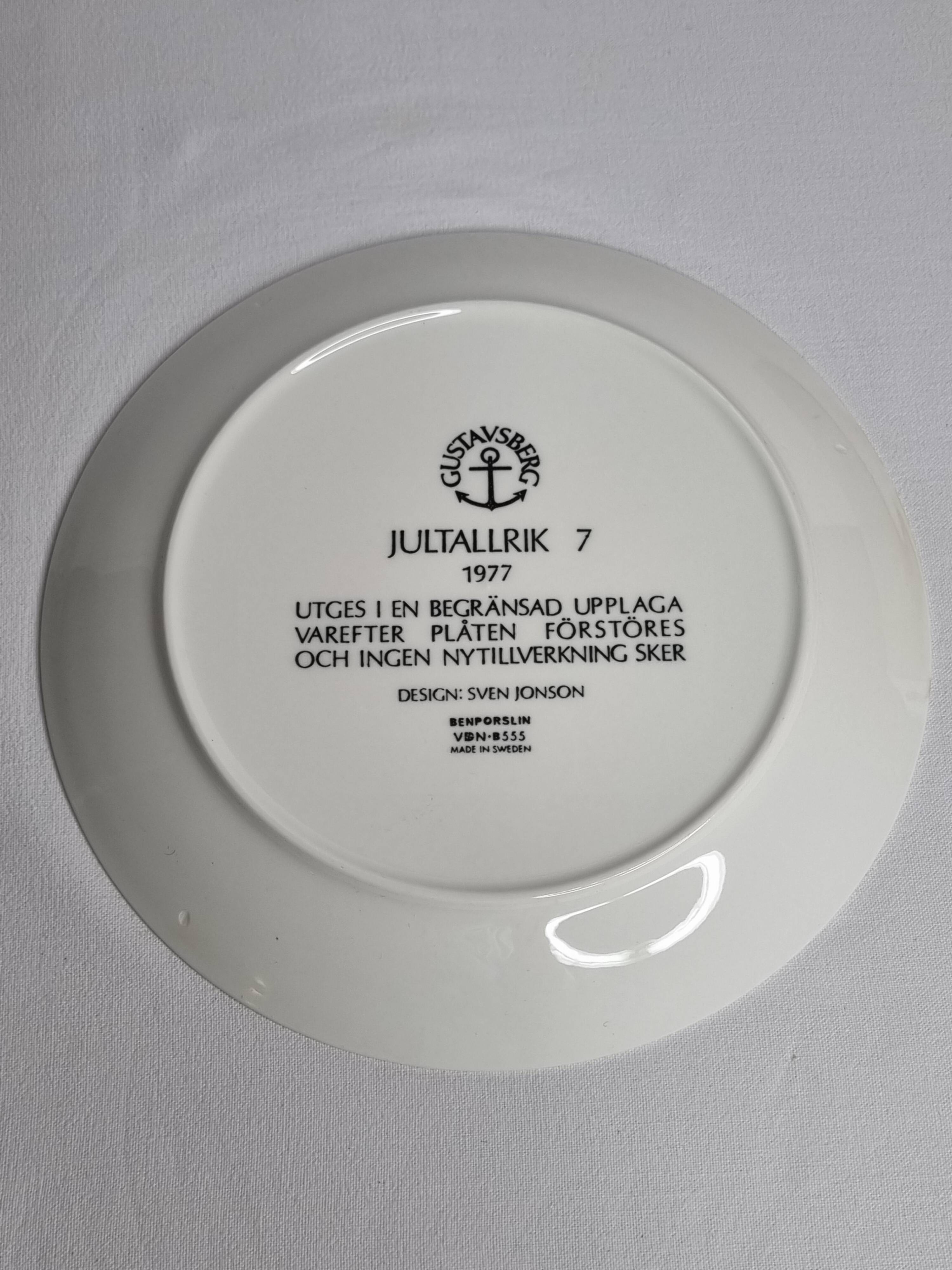 Gustavsberg Christmas plate "Jultallrik 7" 1977, design by Sven Jonson, limited edition, 20 cm