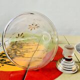 Ancienne carafe à liqueur en verre avec fleurs incrustées et dorures