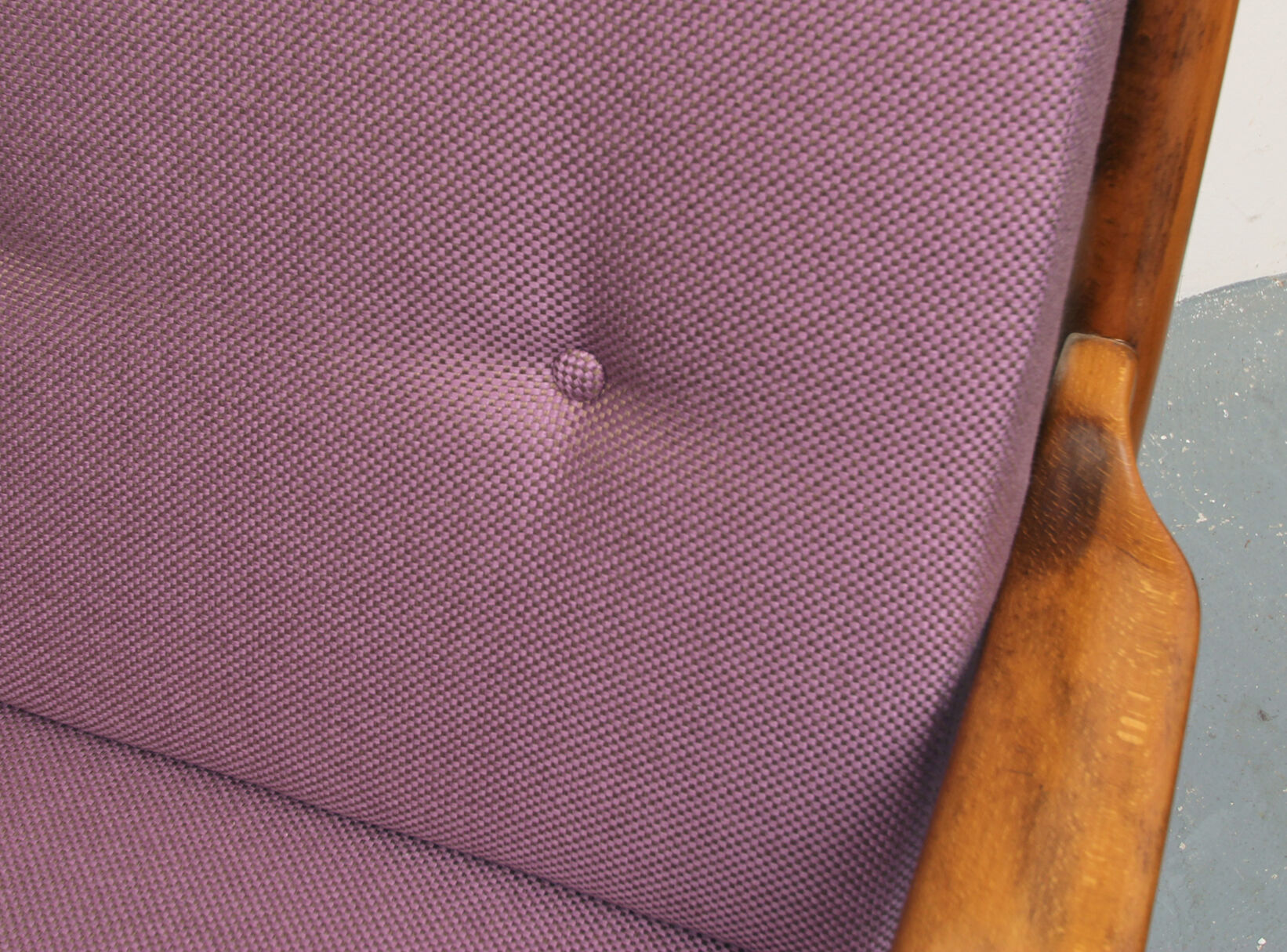 1960s armchair in lilac