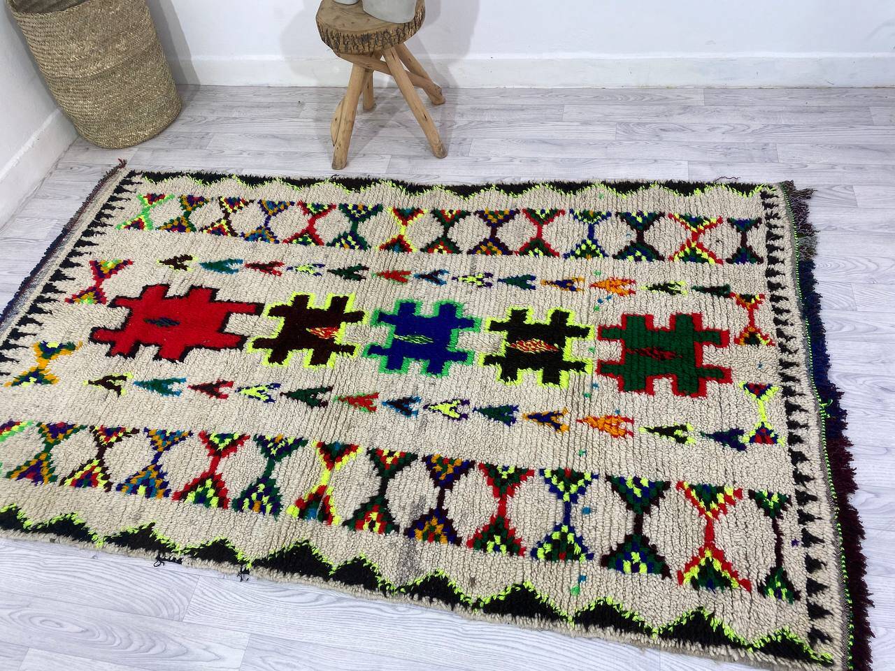 Handmade wool Berber rug 233 X 136 CM