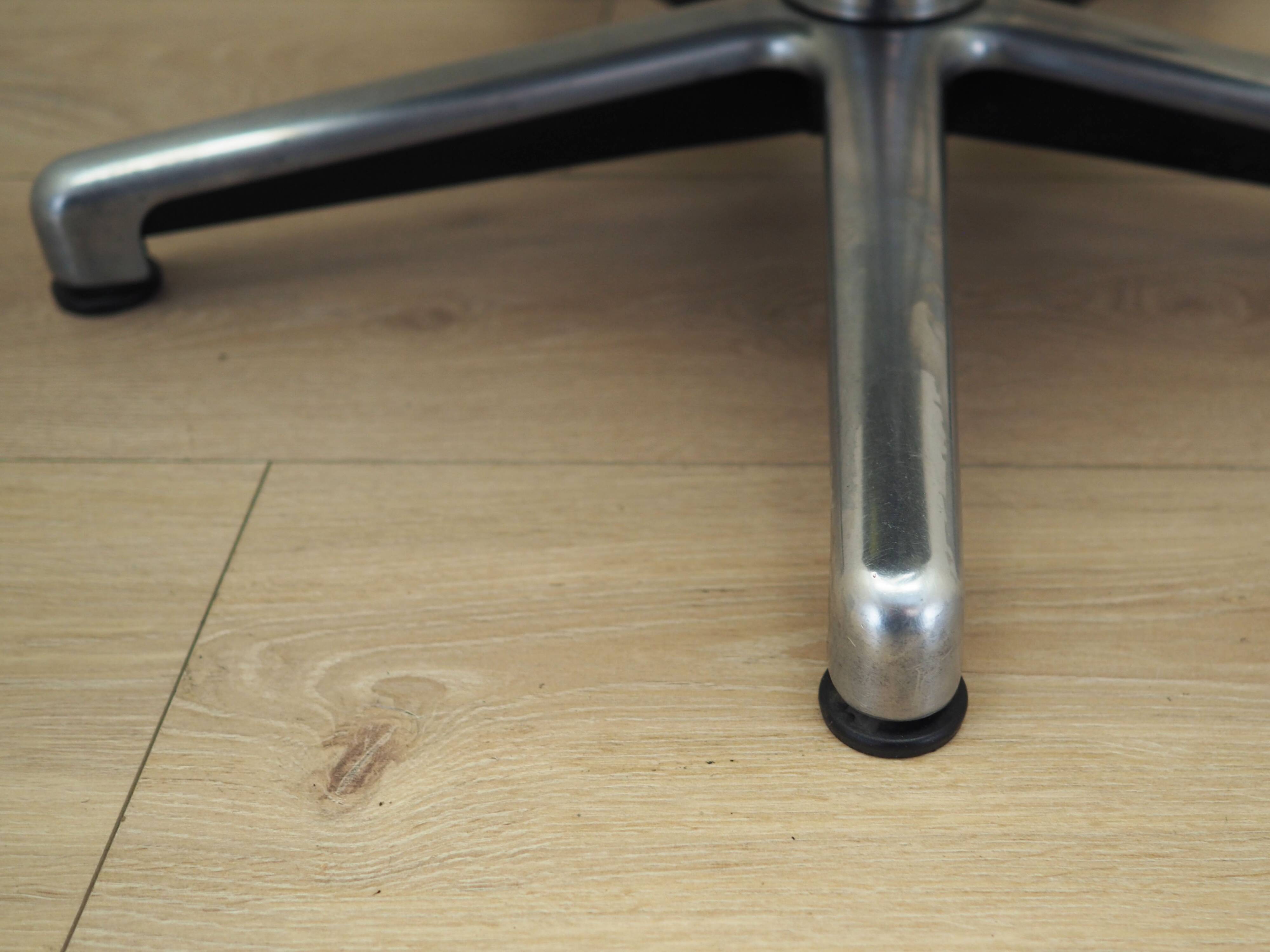Hairdressing chair, Danish design, 1980s, production: Denmark