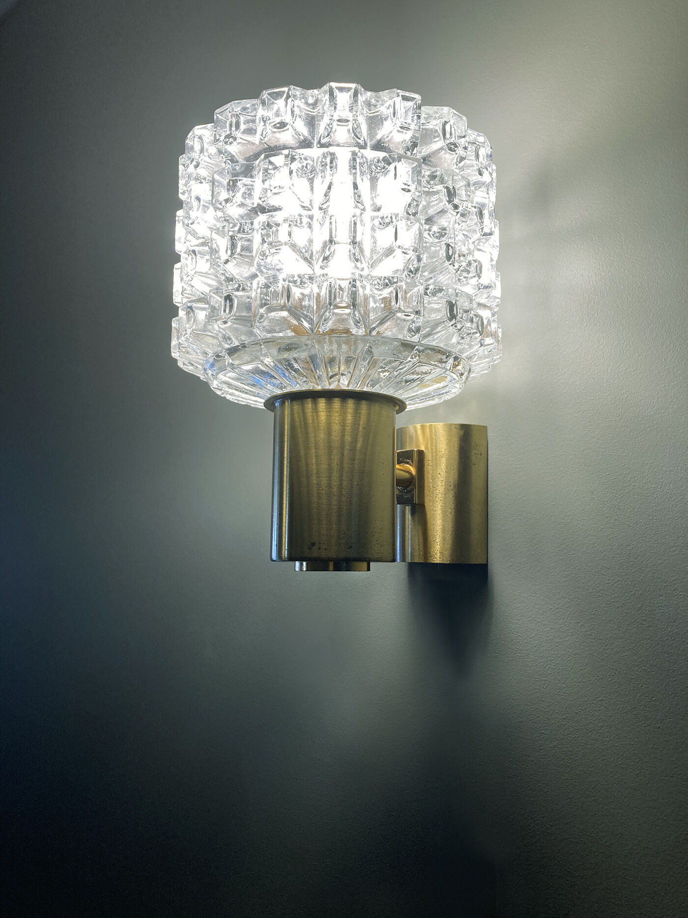 Pair of brass sconces and diamond glass 1960