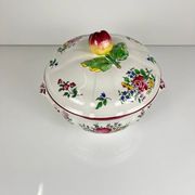 Small soup tureen KG Lunéville, model "Réverbère", rose pattern.