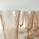 Flûtes à champagne en verre rose années 80