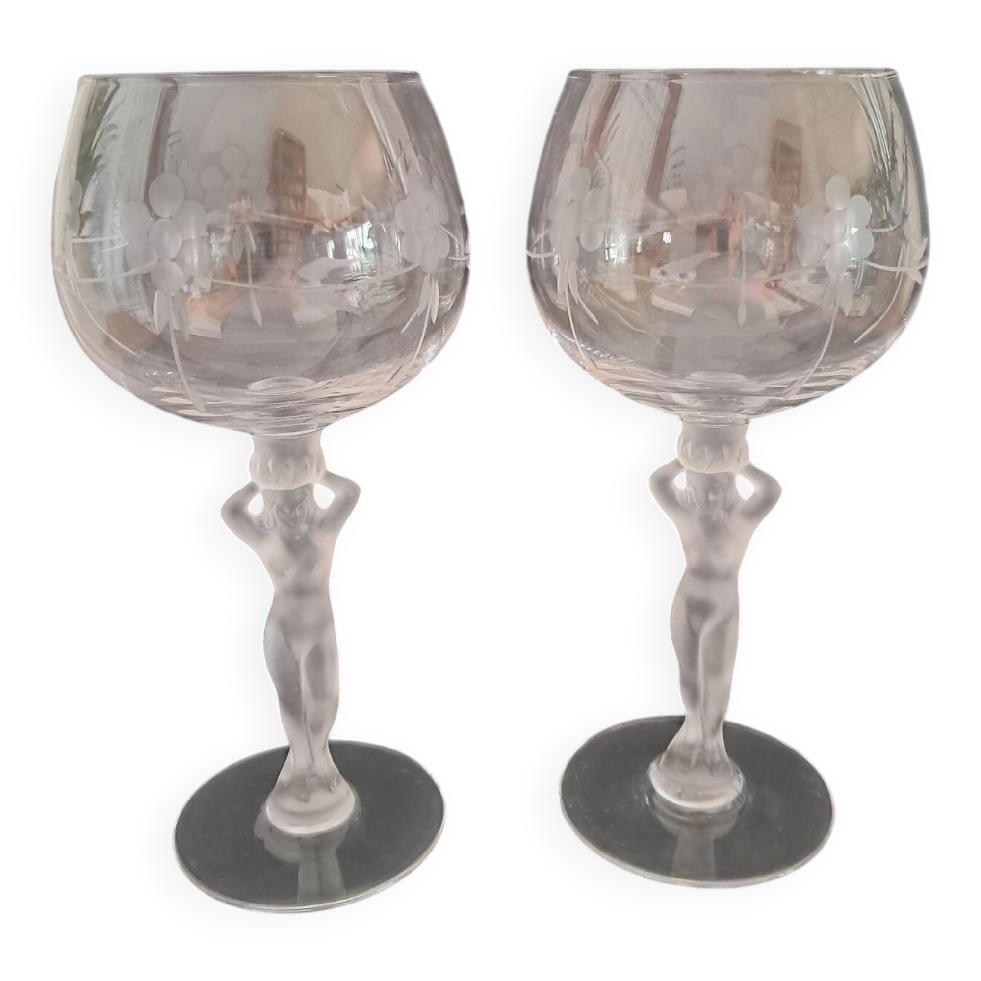 Two Bayel crystal wine glasses Bacchus Venus.
