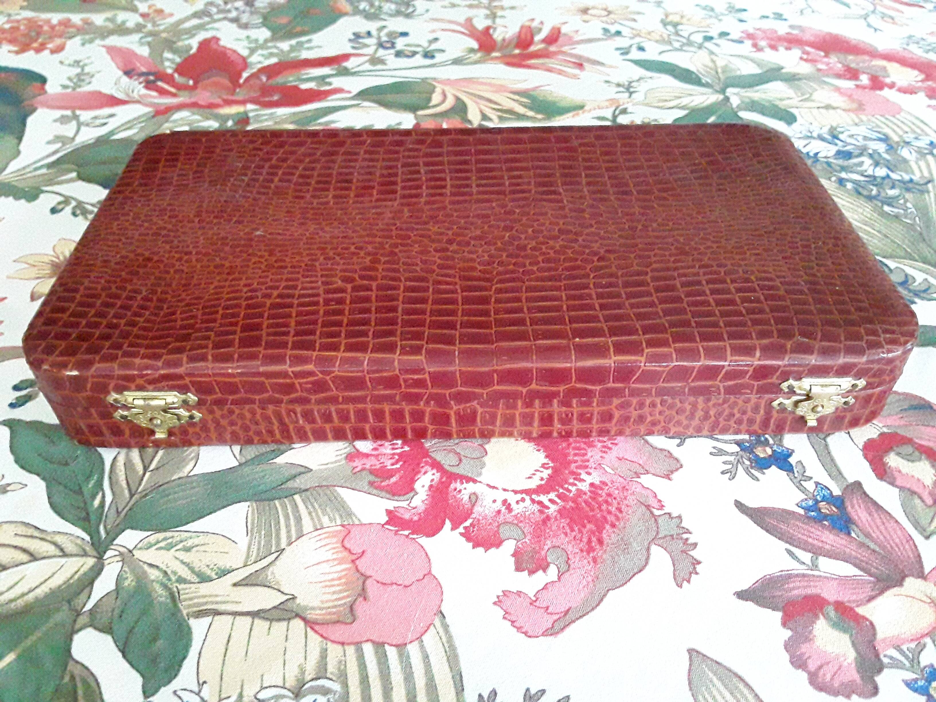 Coffret de 12 couteaux vintage