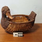 Wicker duck basket