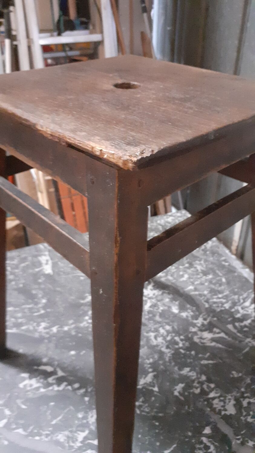 Tabouret en bois