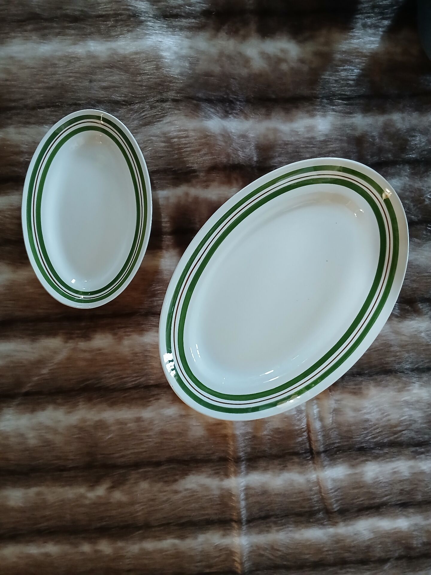 2 old dishes Moulin des Loups
