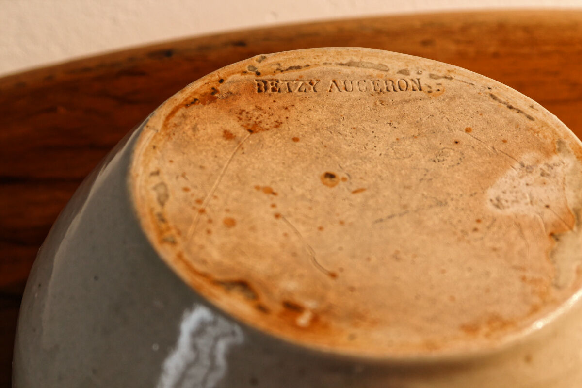 Openwork ball vase, Betzy Augeron