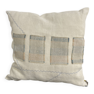 Cushion in old canvas Kilim style