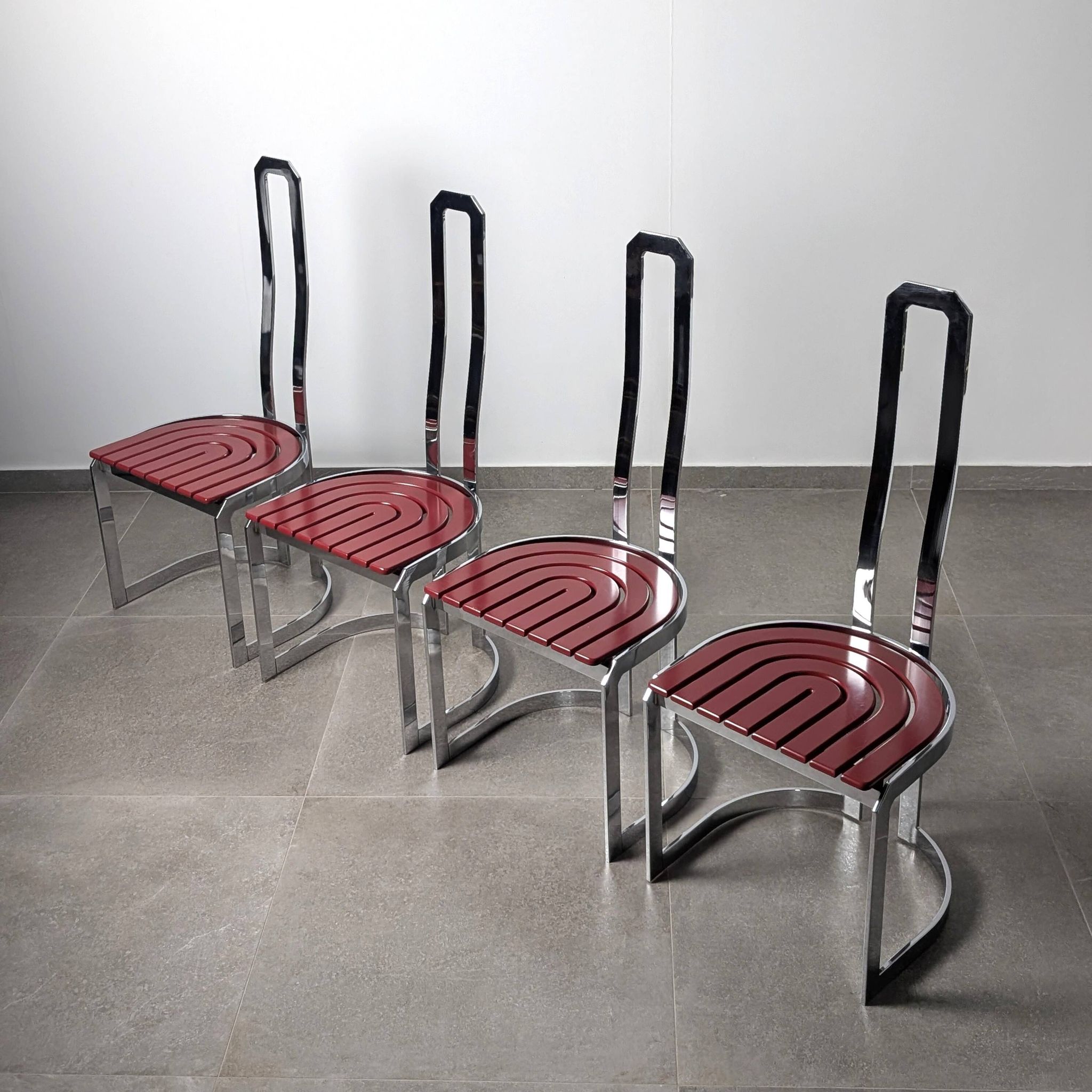 Postmodern chairs in chromed steel and red wood, set of 4, 1980s