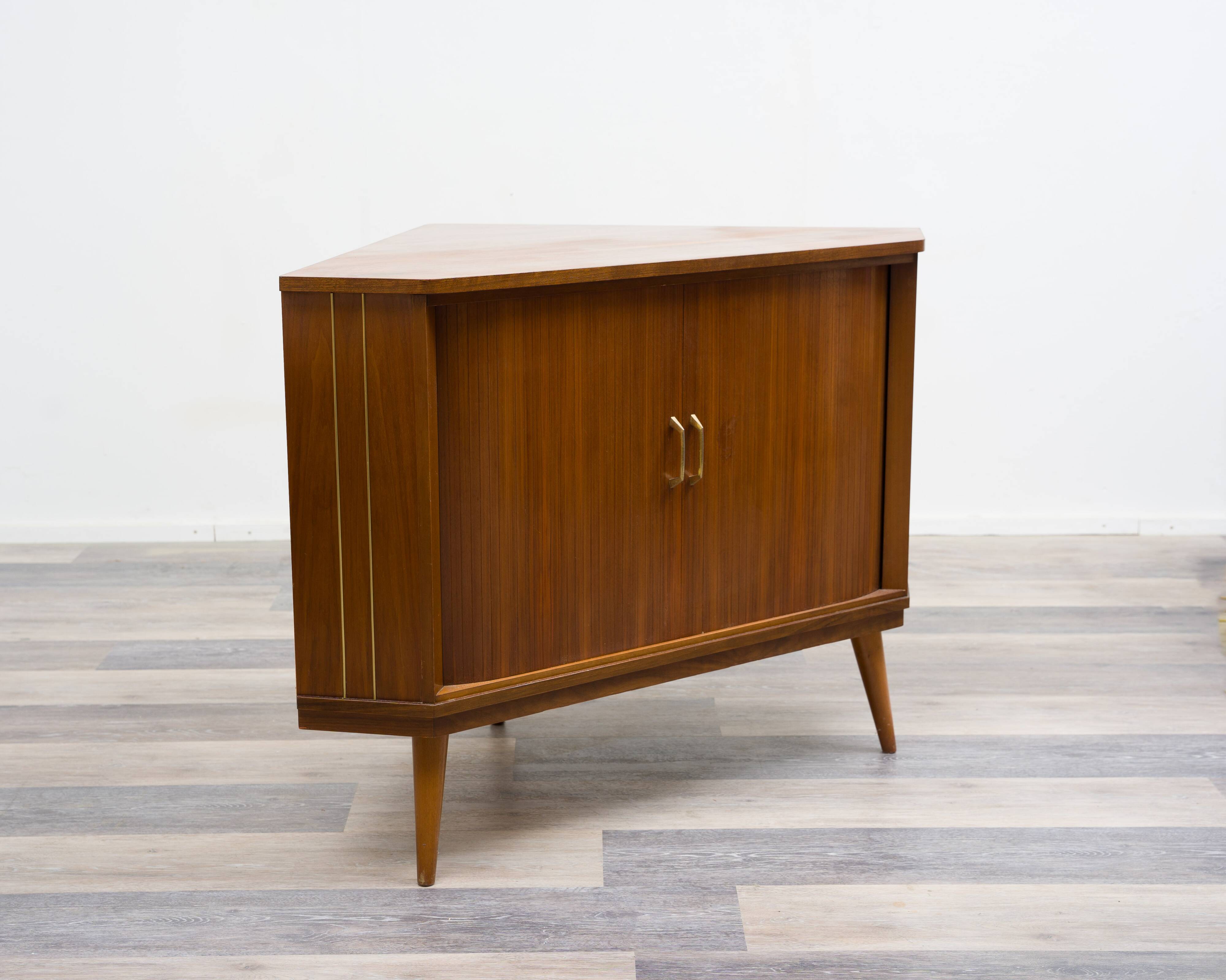 1950s chest of drawers/TV cabinet with sliding doors