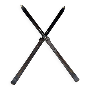 Paire de skis vintage en bois L = 198 cm