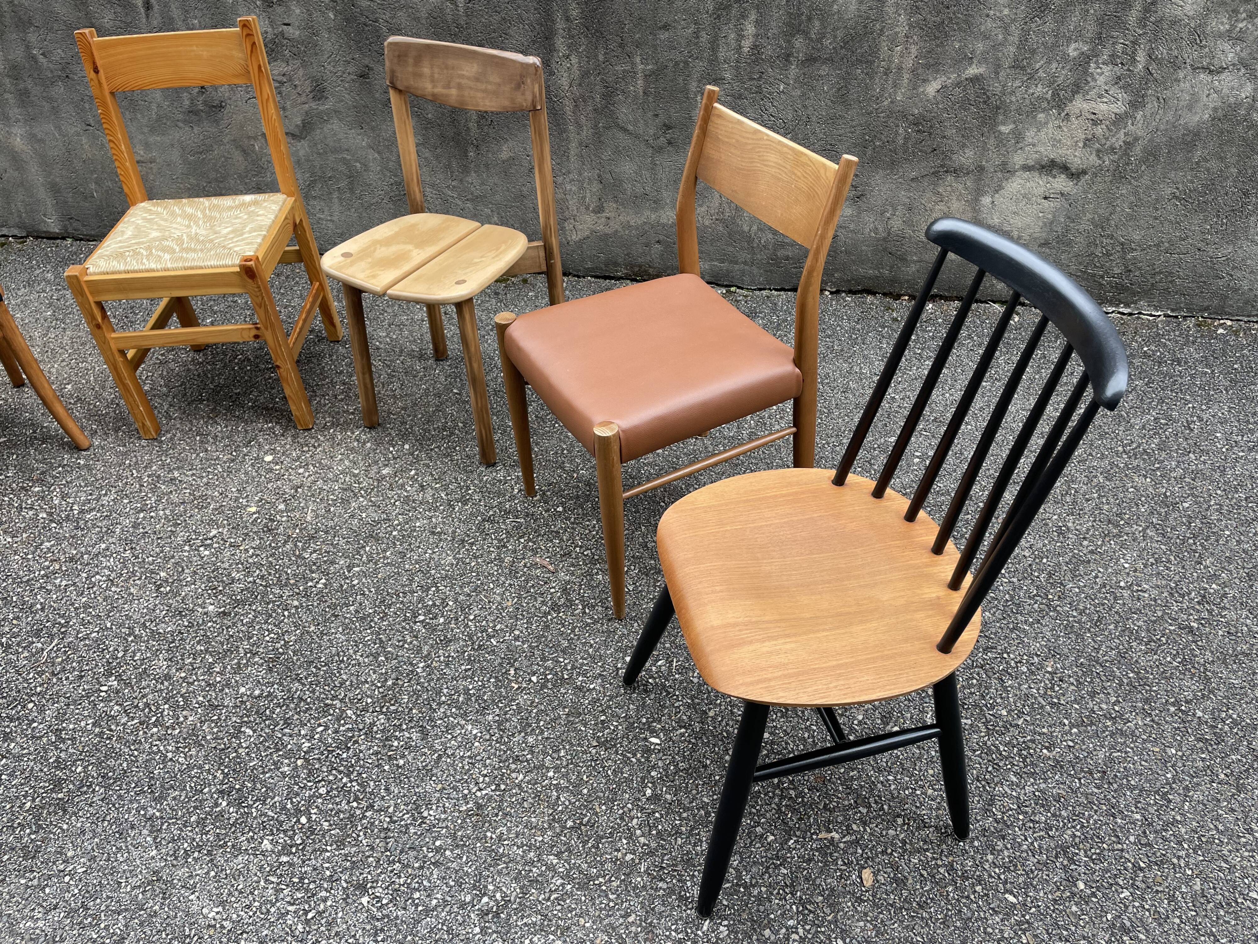 Series of 6 mismatched vintage chairs