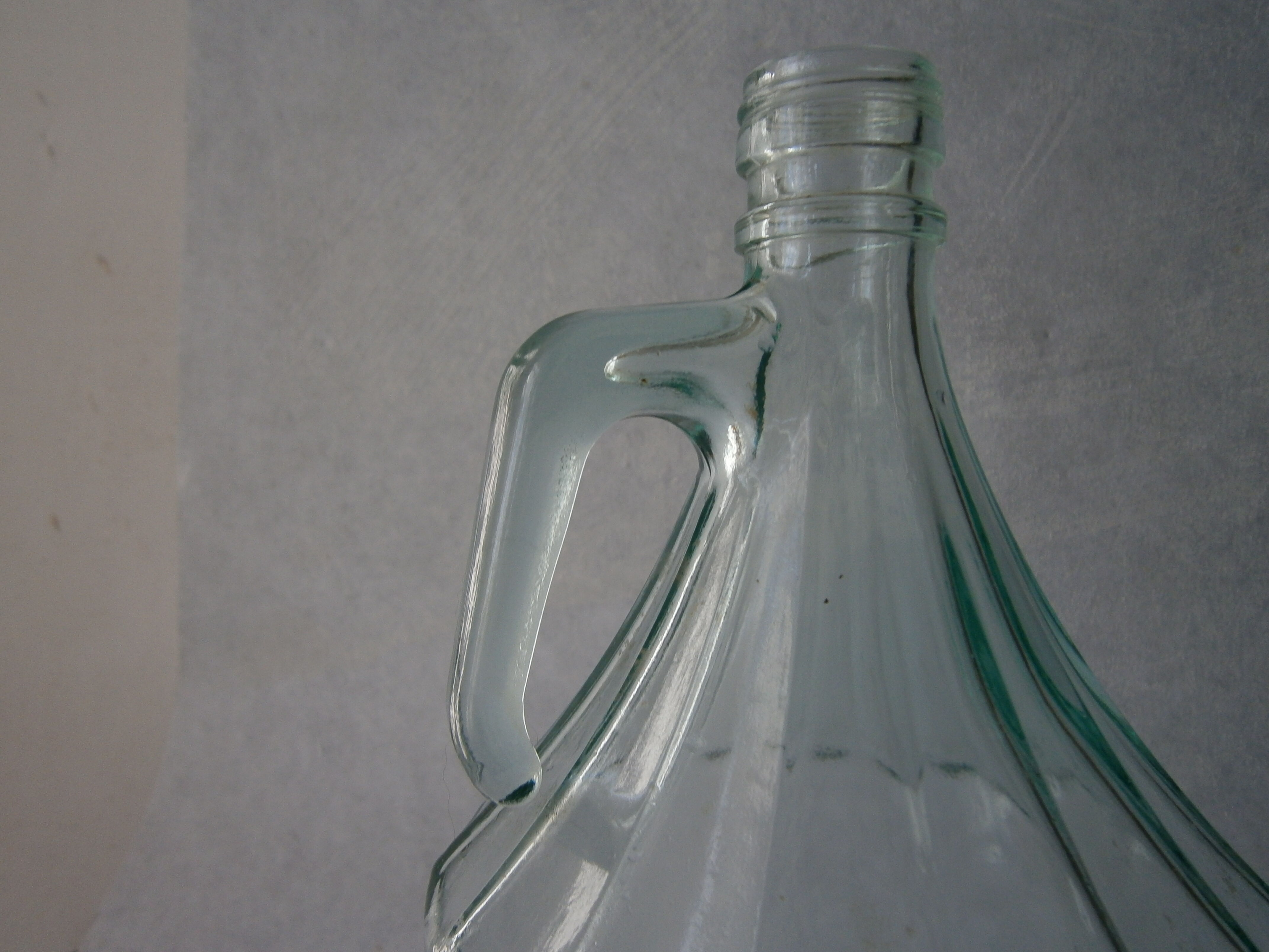 Demijohn