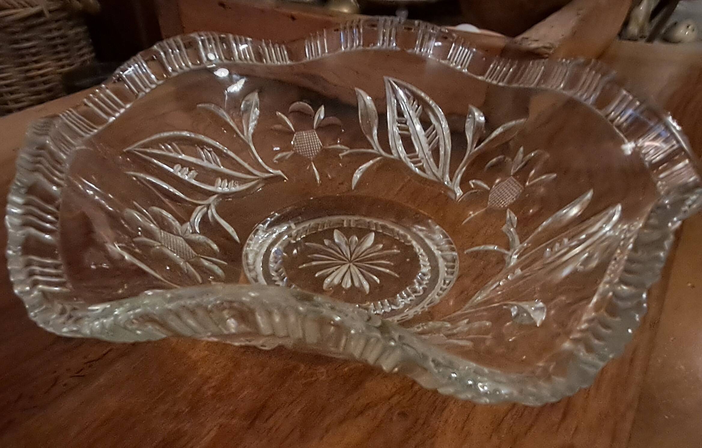 Fruit basket in cut Arques crystal