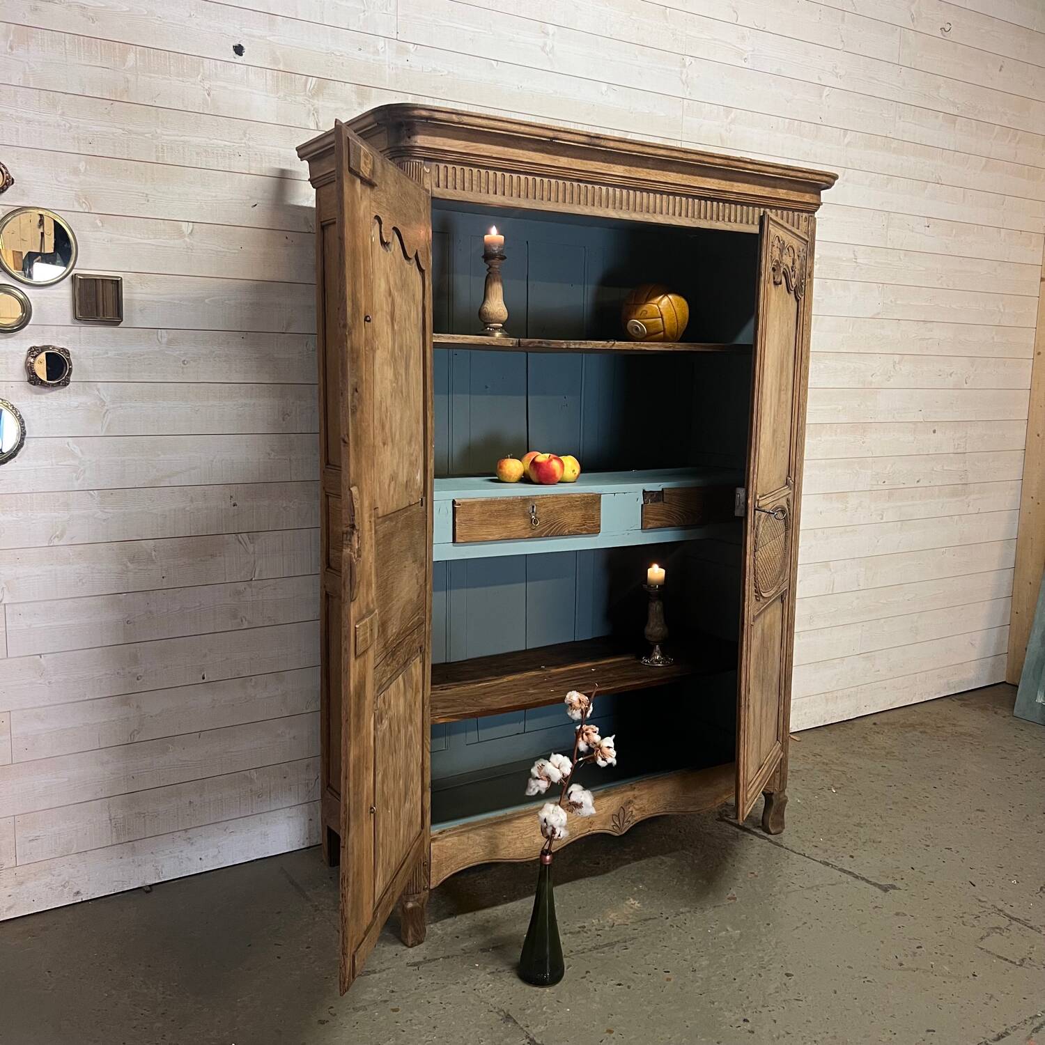 Norman wedding cabinet in raw oak 19th century